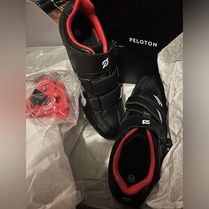 Peloton Bike Cycling Shoes Men’s size 42 LIKE NEW